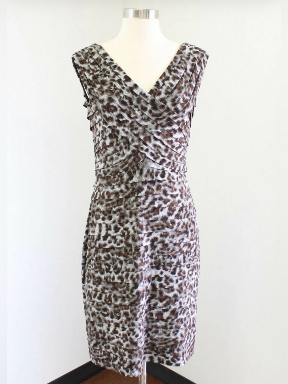 ADRIANNA PAPELL Animal Print Cap Sleeve Midi Dress Size 4
